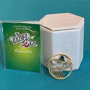 New Origami Owl Wizard of Oz Yellow Brick Road Window Plate